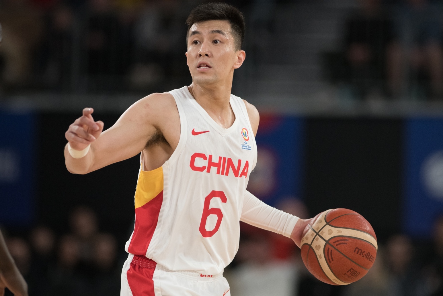 郭艾伦去年：我达不到河村的表现 他值得赞扬 我们寄希望于下一代